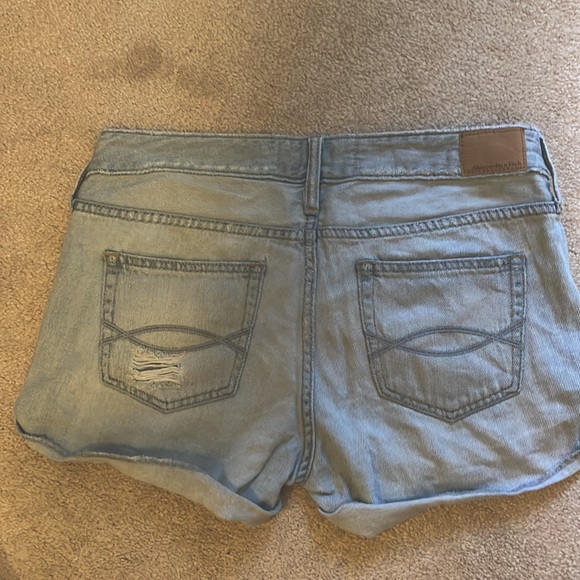 Abercrombie boyfriend short low rise - Picture 2 of 2